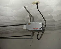 Los Angeles State Garage Door Service Los Angeles, CA 323-651-5330 Los Angeles State Garage Door Service Los Angeles, CA 323-651-5330 - gar-opener-01